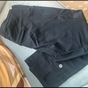Lululemon Capris Sz 8